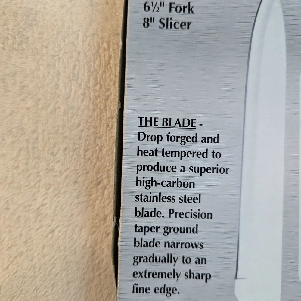 NIB Farberware Traditions 2 Piece Carving Set